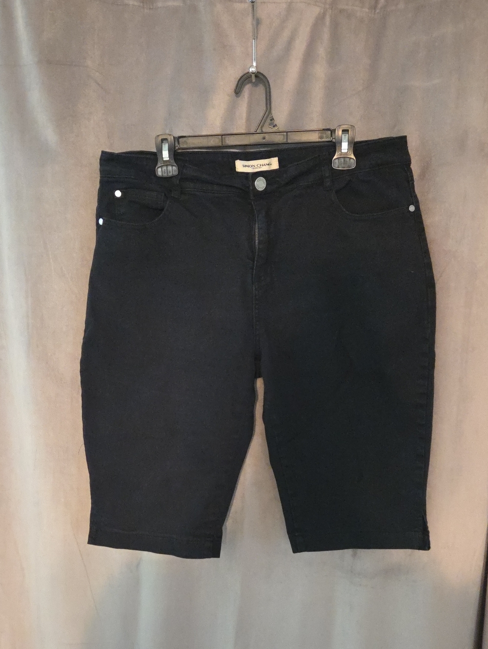 Simon Chang Size 18 Black Denim Bermuda Shorts